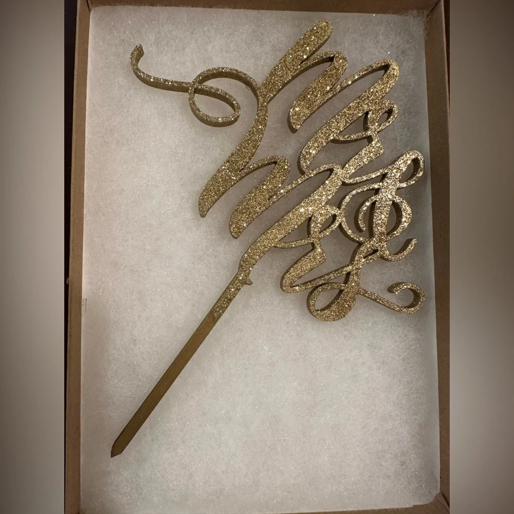 Mr and Mrs Gold wedding cake topper